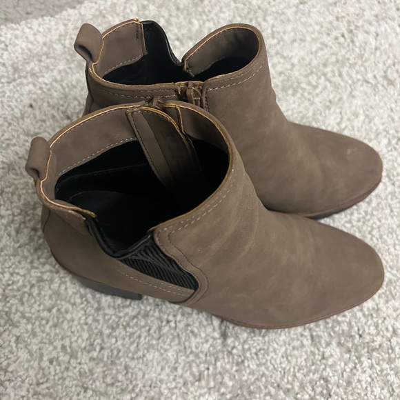 Brand new boots size 10 - Picture 5 of 8